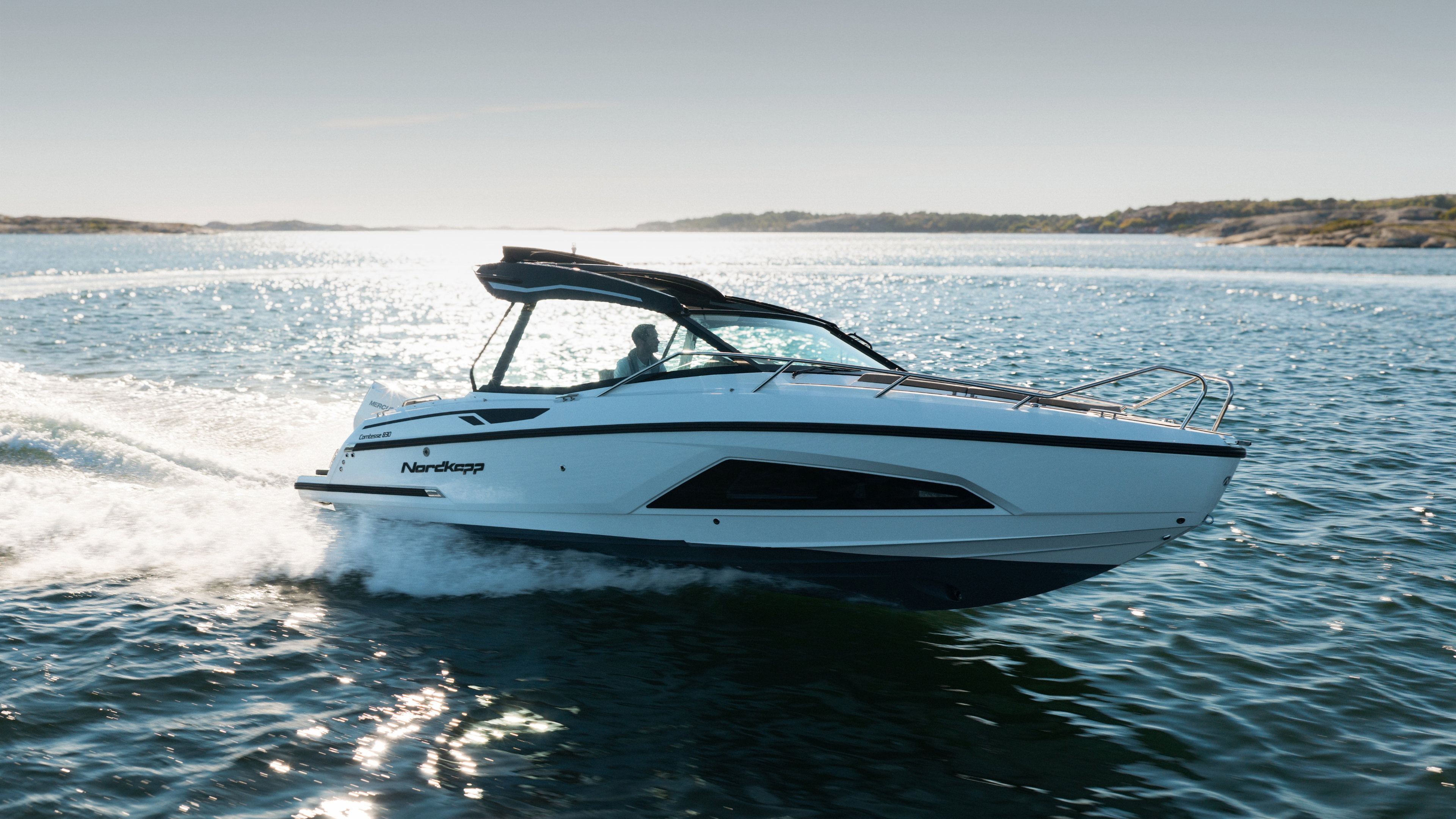 Comtesse 830